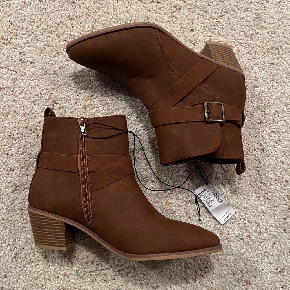 NWT brown ankle boots